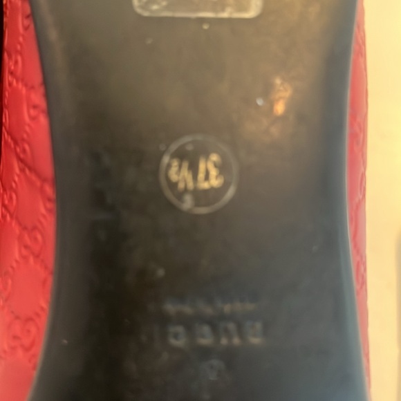 Authentic Gucci Shoes - Picture 4 of 6